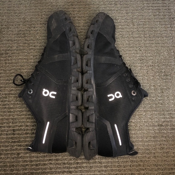 On Running Cloud 5 Waterproof Men’s 8.5 - Picture 4 of 8